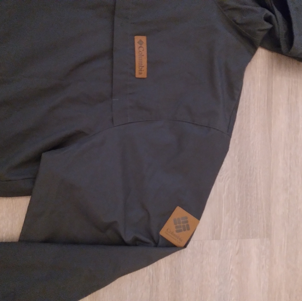 Columbia jacket - Picture 2 of 4